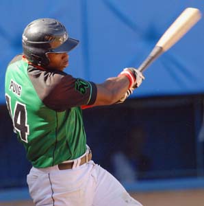 Beisbol 50 Serie equipo Cienfuegos Puig