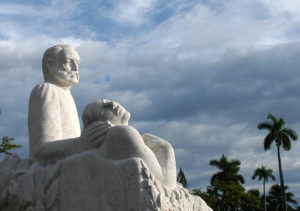  OBELISCO en su memoria en Cuba.