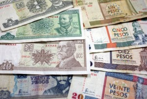 Pesos-cubanos-
