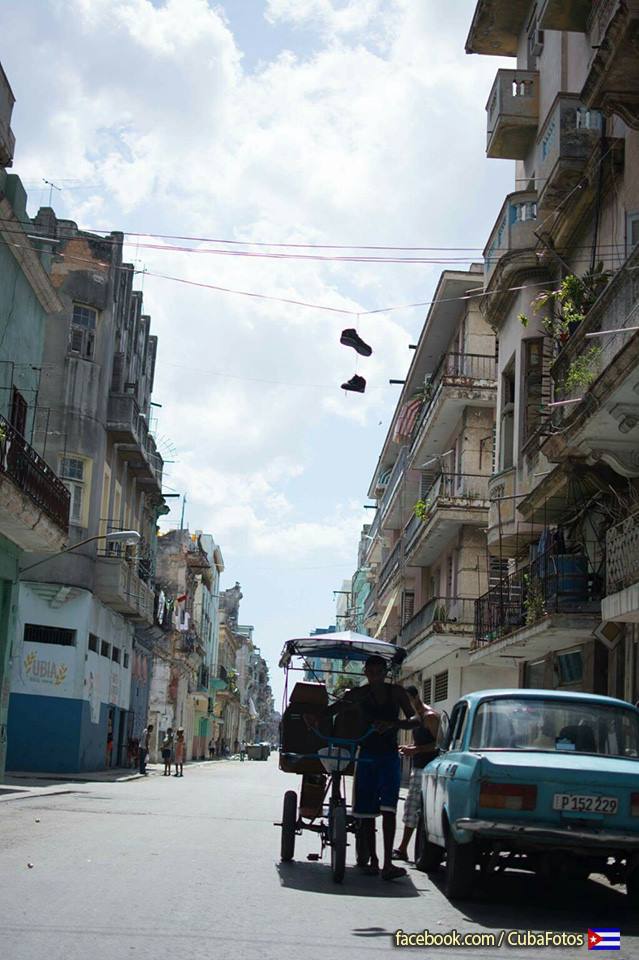 CUBA HOY/TODAY: Por las calles de la Habana.