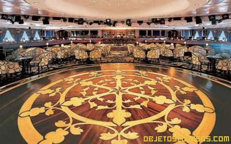 salon-de-baile-en-crucero-adonia