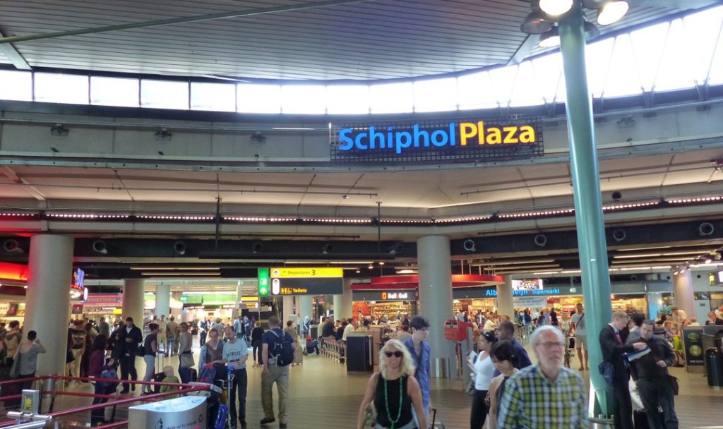 Schiphol-Plaza-1_Photo-by-Conscious-Travel-Guide-Amsterdam-1080x641
