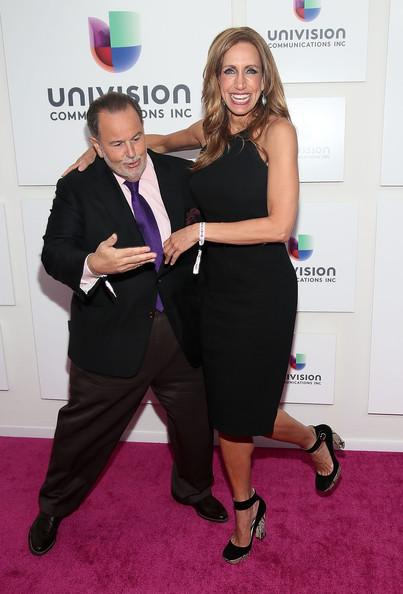 Raul+De+Molina+Lili+Estefan+Arrivals+Univision+V98GsZNYEnjl