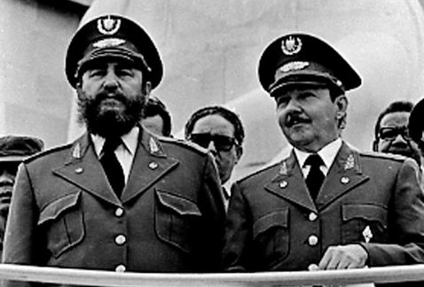 hermanos-Castro-aniversario-Revolucion-Cubana_MILIMA20141218_0099_30