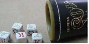 cubilete-forrado-con-set-de-dados-cubanos-o-de-punto-domino-D_NQ_NP_608618-MLM25693038799_062017-F