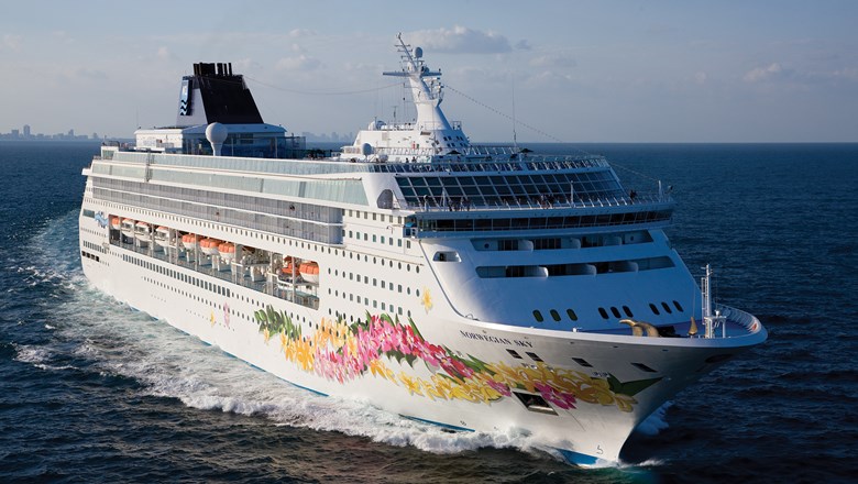 T1212NORWEGIANSKY_HR