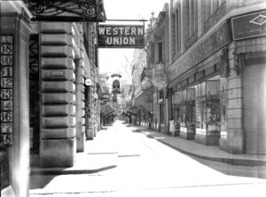 CLL-03-1944-19475-Calle-Obispo-y-Habana