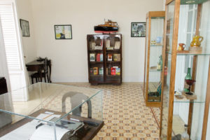 hotel-ambos-mundos-havana-roome4b3d221fc9b4df8ba120a39ae16518a