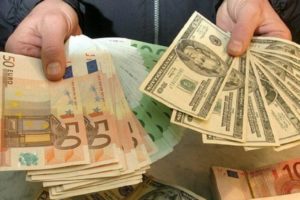 dolar-euro-e1571218860936-740x493