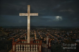holguin-cuba-loma-de-la-cruz-jose-rey