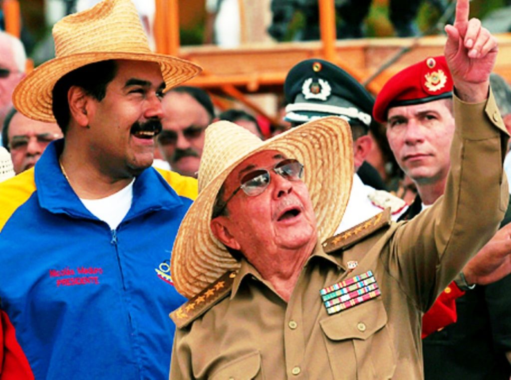Maduro_y_Raul_Castro_3