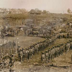 arriben-a-catalunya-els-primers-soldats-supervivents-de-la-guerra-de-cuba-soldats-espanyols-a-la-guerra-de-cuba-font-biblioteca-nacional-de-espana-1_1_630x630 (1)