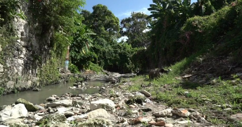 1558454234-situacion-banos-santa-rita-denunciados-periodismo-barrio