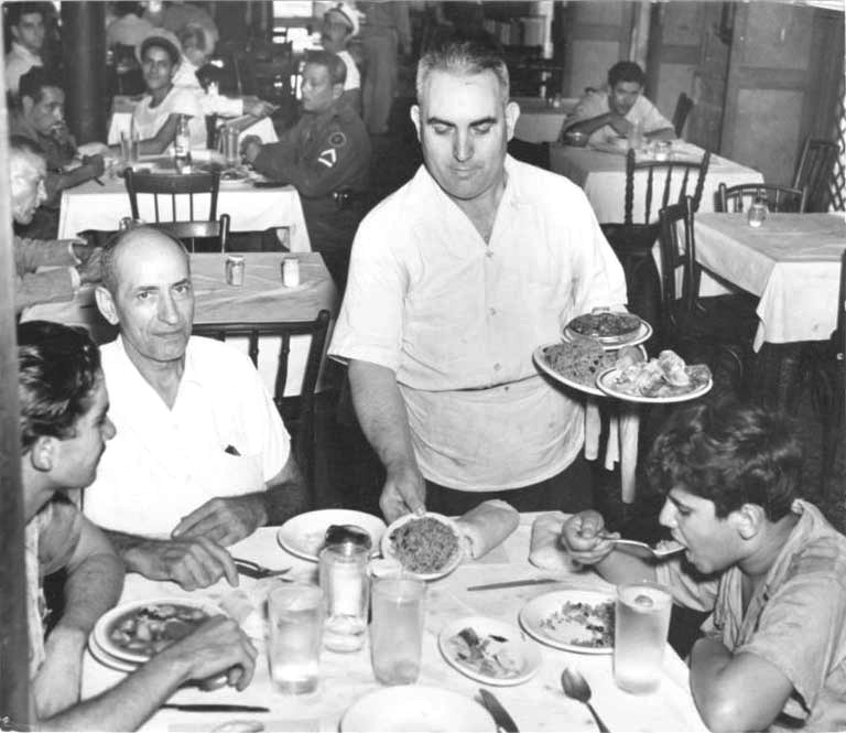 Cuban-fonda-meal-early-1950s